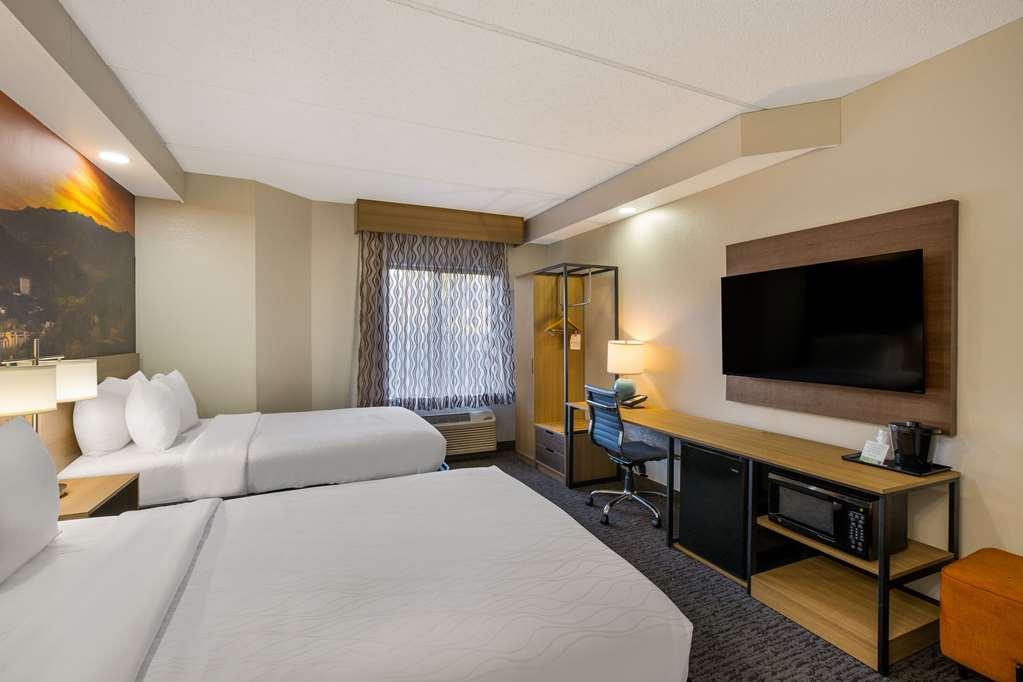 Clarion Pointe Sevierville-Pigeon Forge Room photo