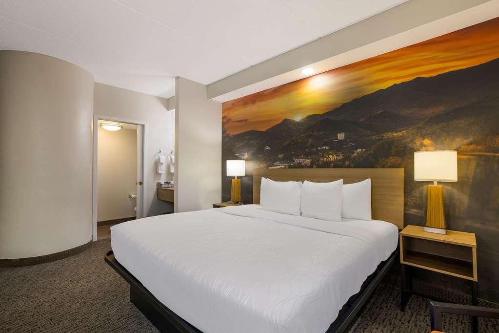 Clarion Pointe Sevierville-Pigeon Forge Room photo