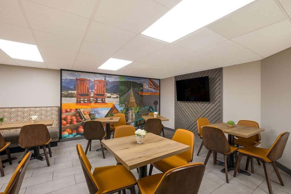 Clarion Pointe Sevierville-Pigeon Forge Restaurant photo