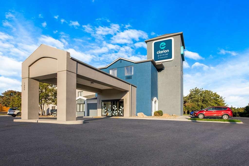 Clarion Pointe Sevierville-Pigeon Forge Exterior photo