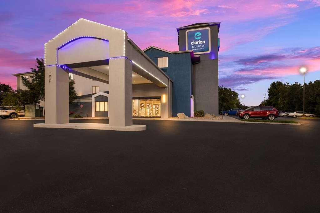 Clarion Pointe Sevierville-Pigeon Forge Exterior photo